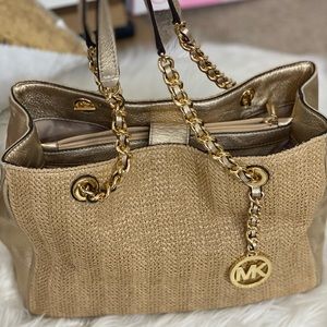 ❌SOLD❌Michael Kors purse